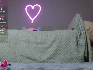 Bongacams Free Live Porn of BeaDoll