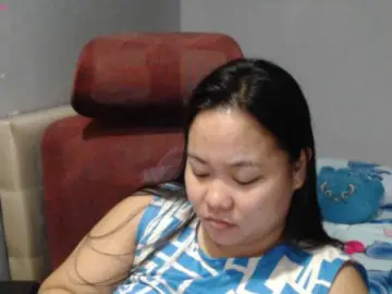 Bongacams Watch Live Sex Cams of BubbleButtPinay