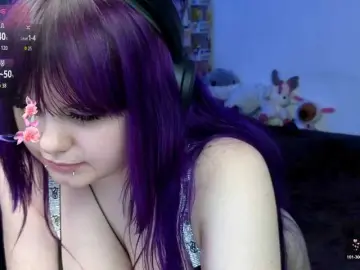 Bongacams Watch Live Sex Cams of LovelyKristi