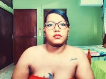 Bongacams Sex Cam of sarahlove16