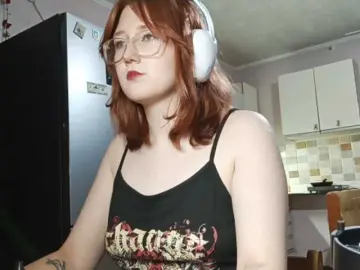 Bongacams Watch Live Sex Cams of AcidCherry