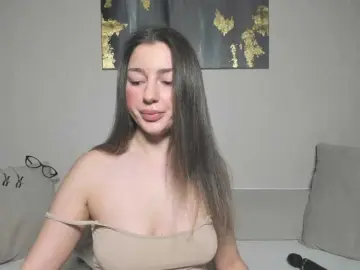 Bongacams Live Sex Cam of Mia-Callme