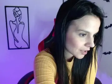 Bongacams Free Porn Cam of MiaRobinn