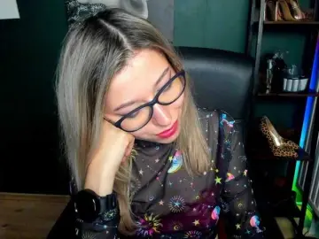 Bongacams Adult Video Chat of xxHeidiLove