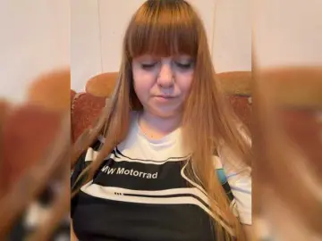 Bongacams Live Porn of MilfaSguirt