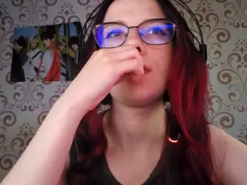Bongacams Free Live Porn of BirdieChuyangher