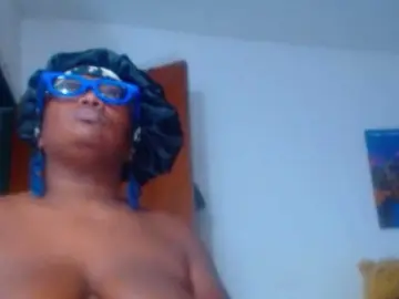 Bongacams Sex Cam of kimfierykitty