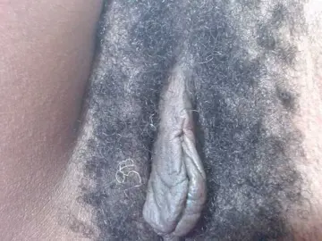 Bongacams Sex Cam of Skinybitchx