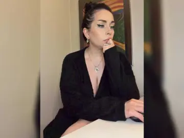 Bongacams Live Sex Cam of ElisCat