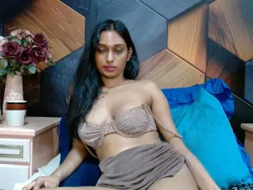Bongacams Live Sex Cam of LusciousIndian