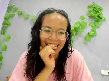 Bongacams Free Porn Cam of jennyloveley