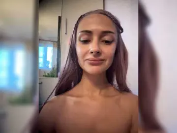 Bongacams Watch Live Sex Cams of KiraWhite