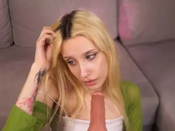 Bongacams Free Porn Cam of fluffiebaby