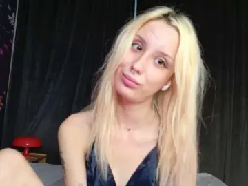 Bongacams Live Sex Cam of fluffiebaby