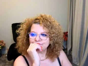 Bongacams Live Sex of maggiemilff68