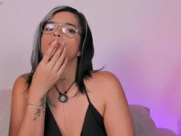 Bongacams Watch Live Sex Cams of IvonneDuarte