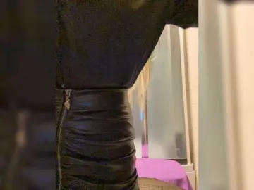 Bongacams Watch Live Sex Cams of SonaZ