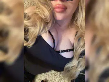 Bongacams Sex Cam of SonaZ