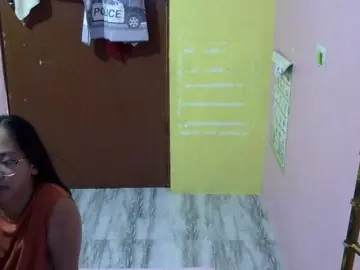 Bongacams Sex Cam of MystiqueMiss
