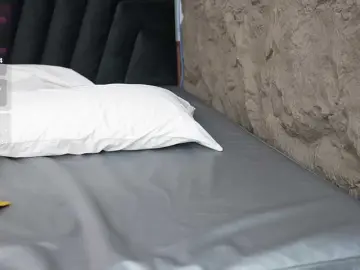 Bongacams Private Sex Chat of NaughtyMommyy