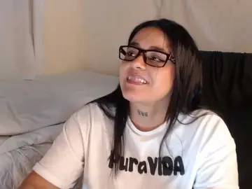 Bongacams Watch Live Sex Cams of maraa2lee