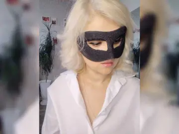 Bongacams Free Porn Cam of LOVEMENOW23