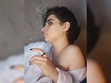 Bongacams Free Porn Cam of CyberSiren
