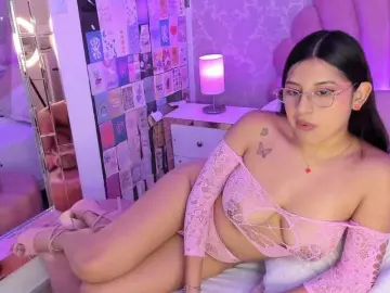 Bongacams Adult Video Chat of HoneyWoods