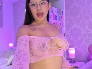 Bongacams Free Live Porn of HoneyWoods
