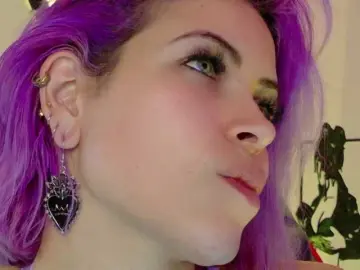 Bongacams Sex Cam of Ivypoison10