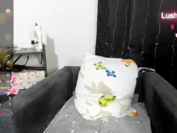 Bongacams Sex Cam of SweetLilith