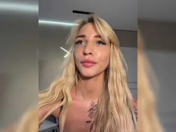 Bongacams Live Porn of EwaBrown