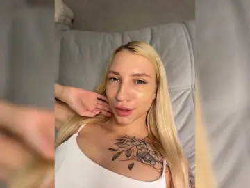 Bongacams Live Porn of EwaBrown