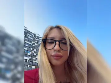 Bongacams Watch Live Sex Cams of EwaBrown