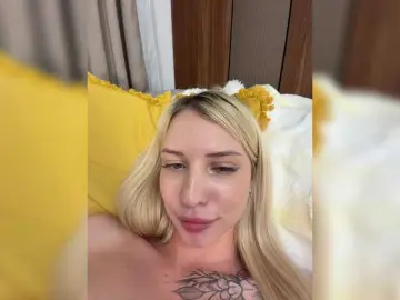 Bongacams Best Webcam of EwaBrown