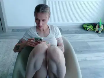 Bongacams Free Live Porn of DiddySweet1