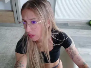 Bongacams Adult Webcam of DiddySweet1