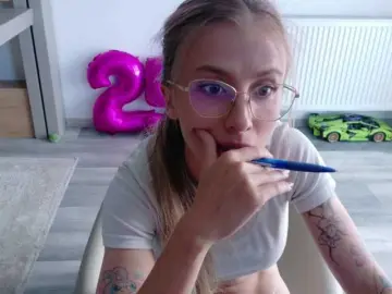 Bongacams Sex Cam of DiddySweet1