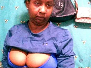 Bongacams Watch Live Sex Cams of Sylivinaahh