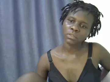 Bongacams Nude Webcam of Queenbeea