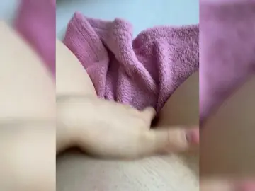 Bongacams Watch Live Sex Cams of Kris-76