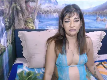 Bongacams Watch Live Sex Cams of indianaqua