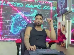 Cam4 Free Live Porn of dominic_max1