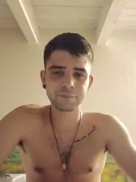 Cam4 Live Porn of Maivero