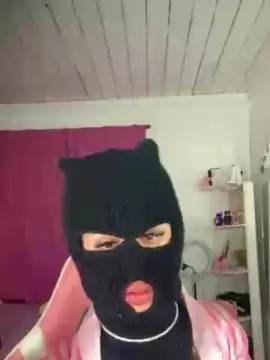 Cam4 Watch Live Sex Cams of Safiraa__