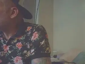 Cam4 Live Sex of overmydaddbody