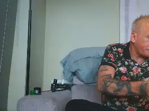 Cam4 Free Live Porn of overmydaddbody