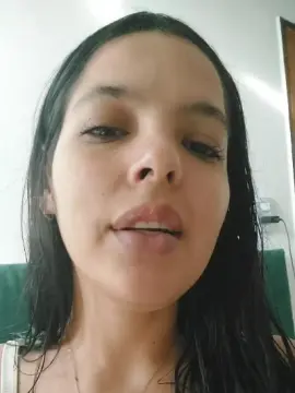 Cam4 Live Porn of DarkhoneyX