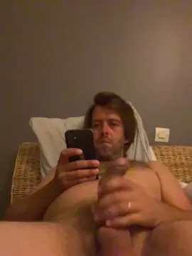 Cam4 Watch Live Sex Cams of charlyplc75