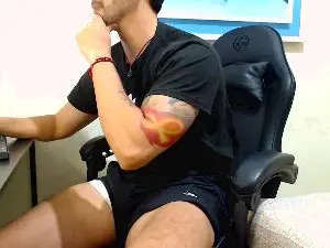 Cam4 Live Porn of bigale24